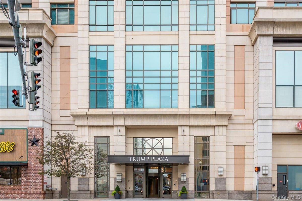 175 Huguenot Street Unit: 2208