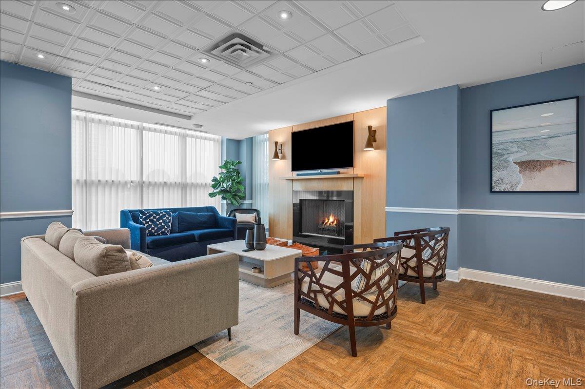 175 Huguenot Street Unit: 2208
