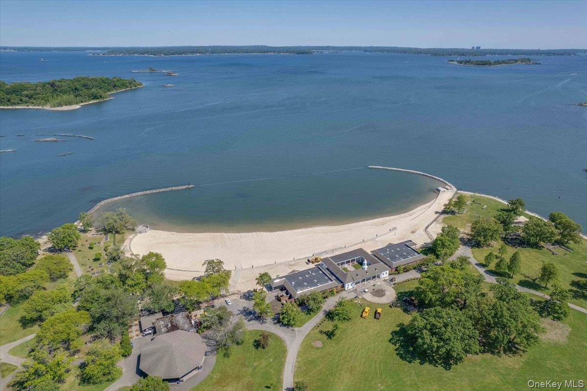 126 Church Street Unit: 3M