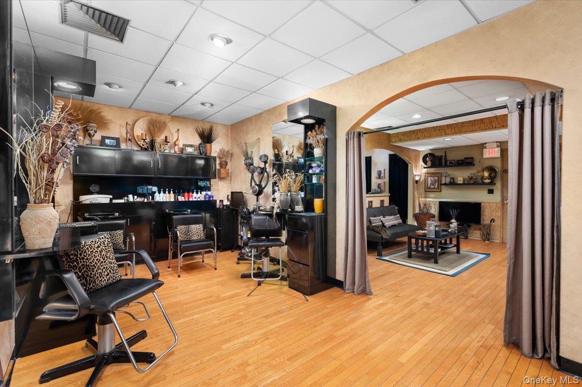 388 Westchester Avenue Unit: 1E