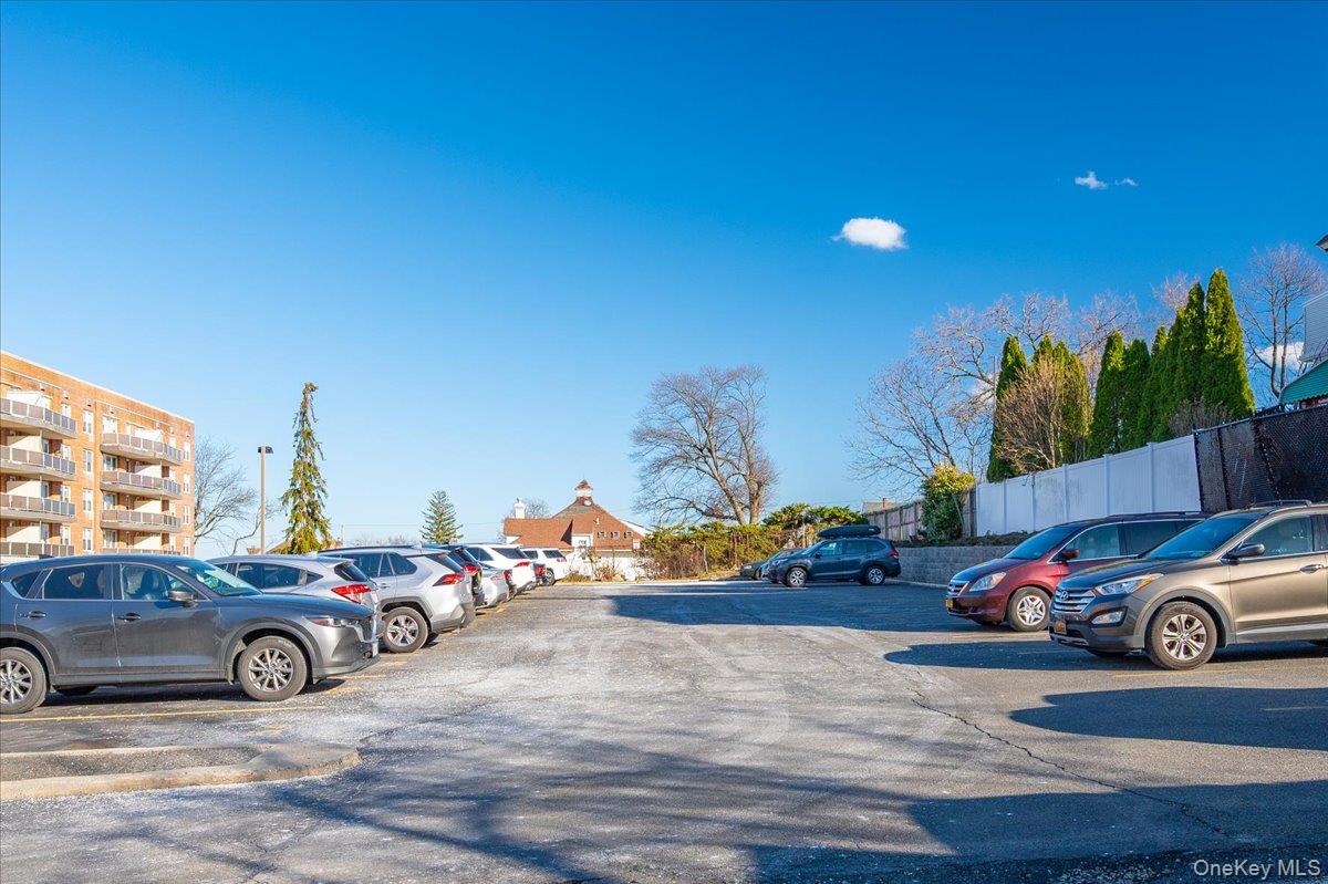 388 Westchester Avenue Unit: 1E