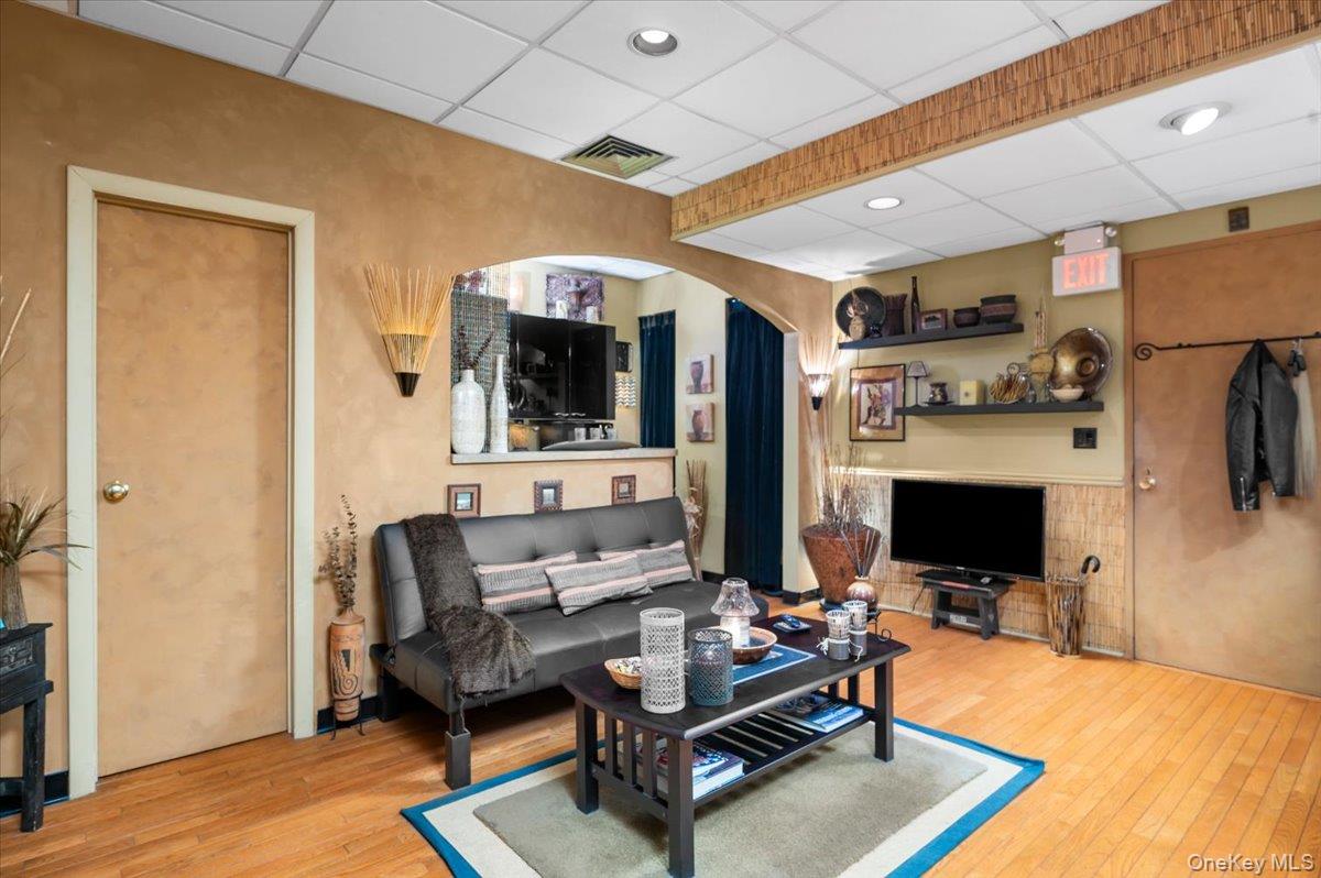 388 Westchester Avenue Unit: 1E