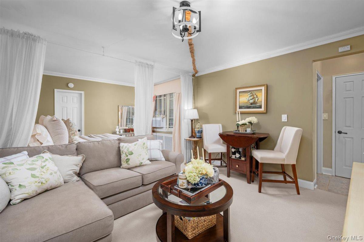 1 Bryant Avenue Unit: 2A