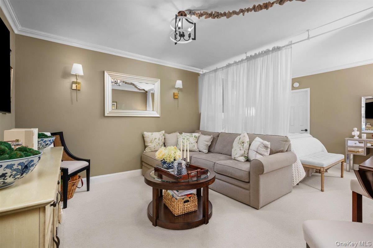 1 Bryant Avenue Unit: 2A