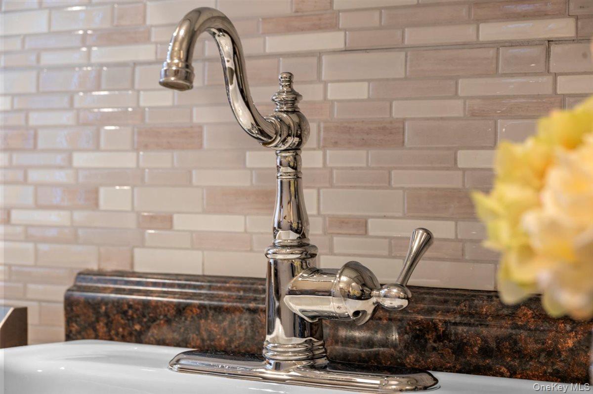 1 Bryant Avenue Unit: 2A