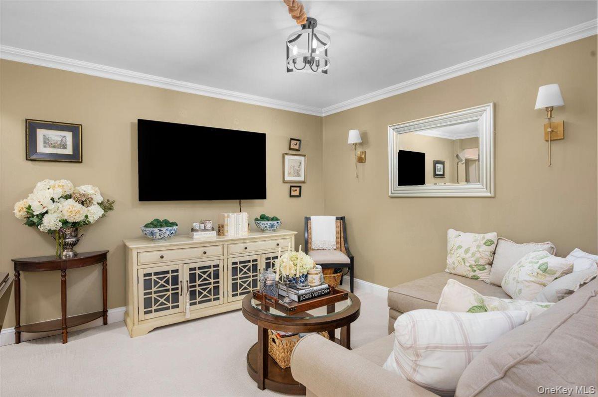 1 Bryant Avenue Unit: 2A