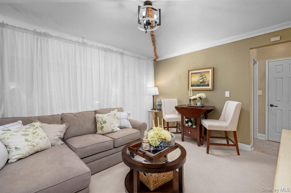 1 Bryant Avenue Unit: 2A