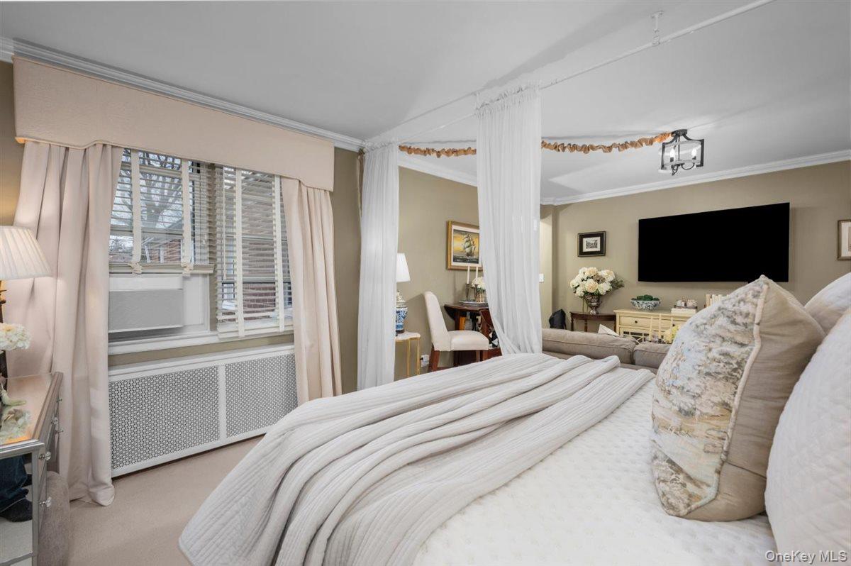 1 Bryant Avenue Unit: 2A