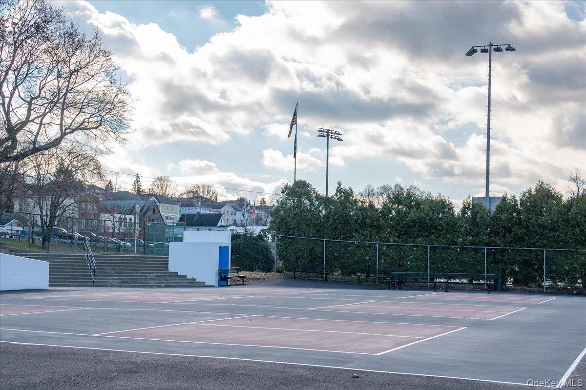 92 Underhill Avenue Unit: 2B