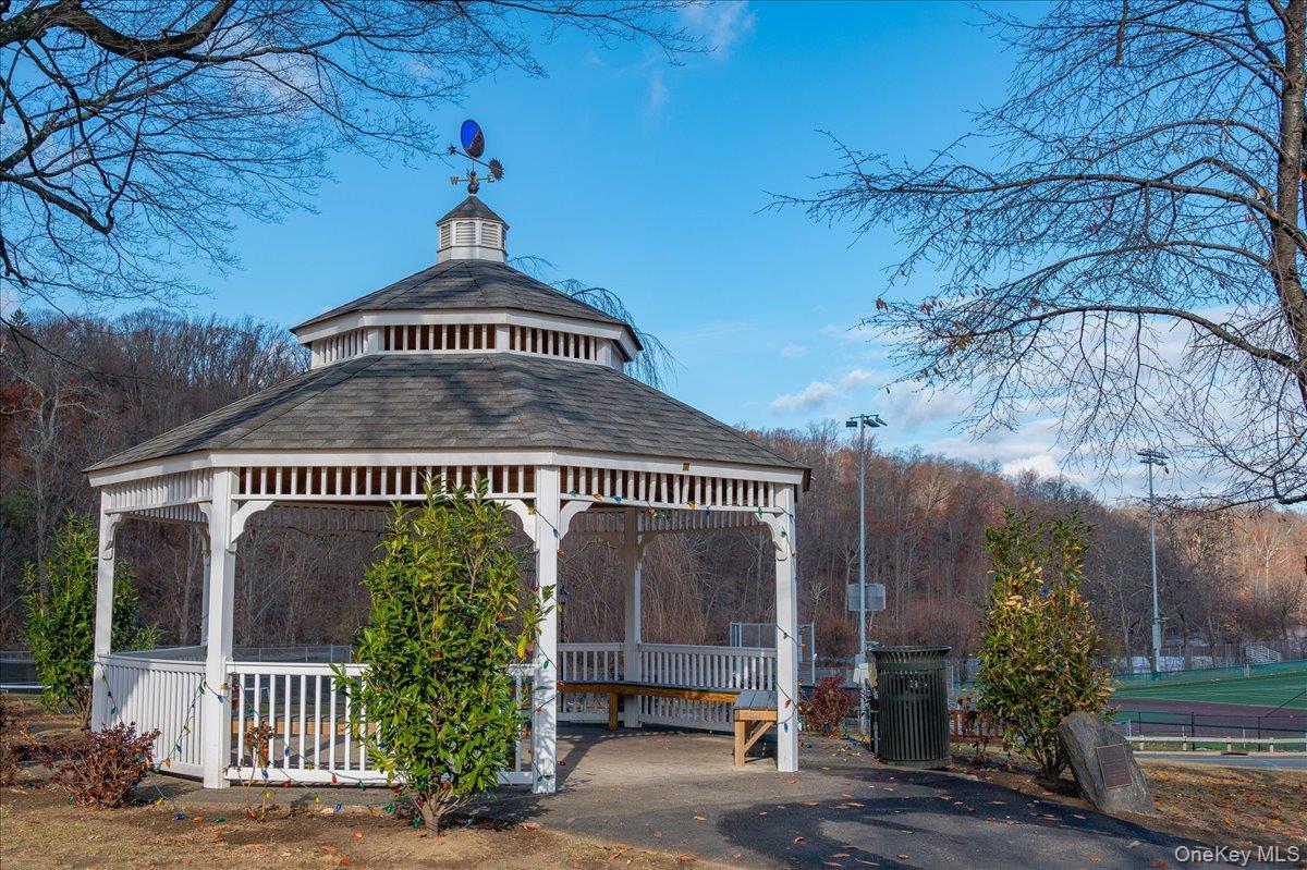 92 Underhill Avenue Unit: 2B