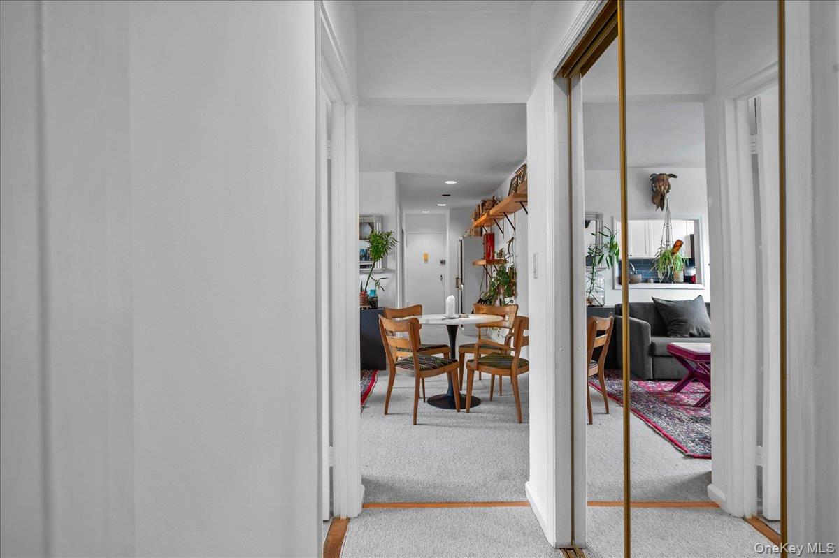 9 Bryant Crescent Unit: 2F