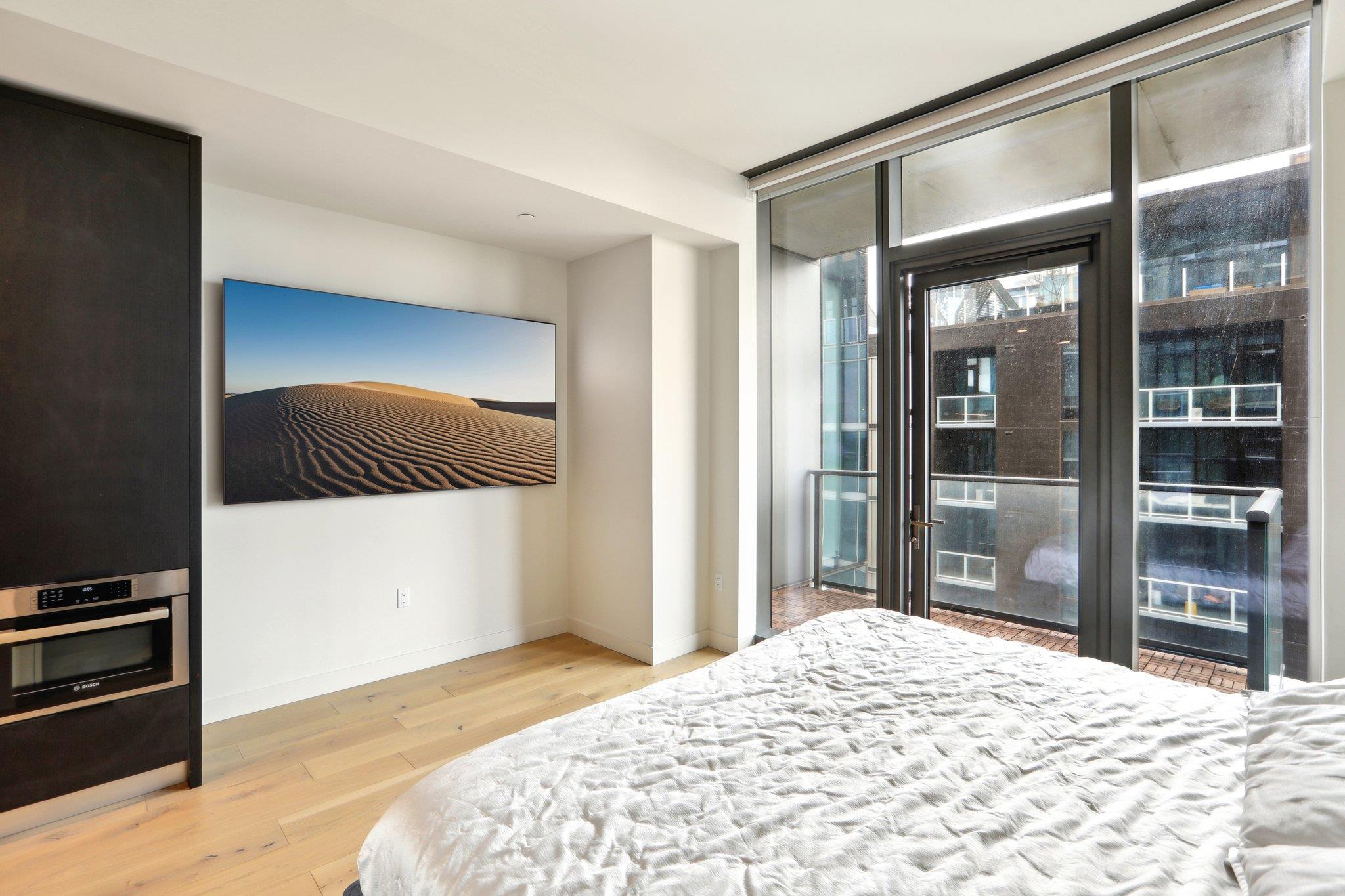 44 East Ave # 2806