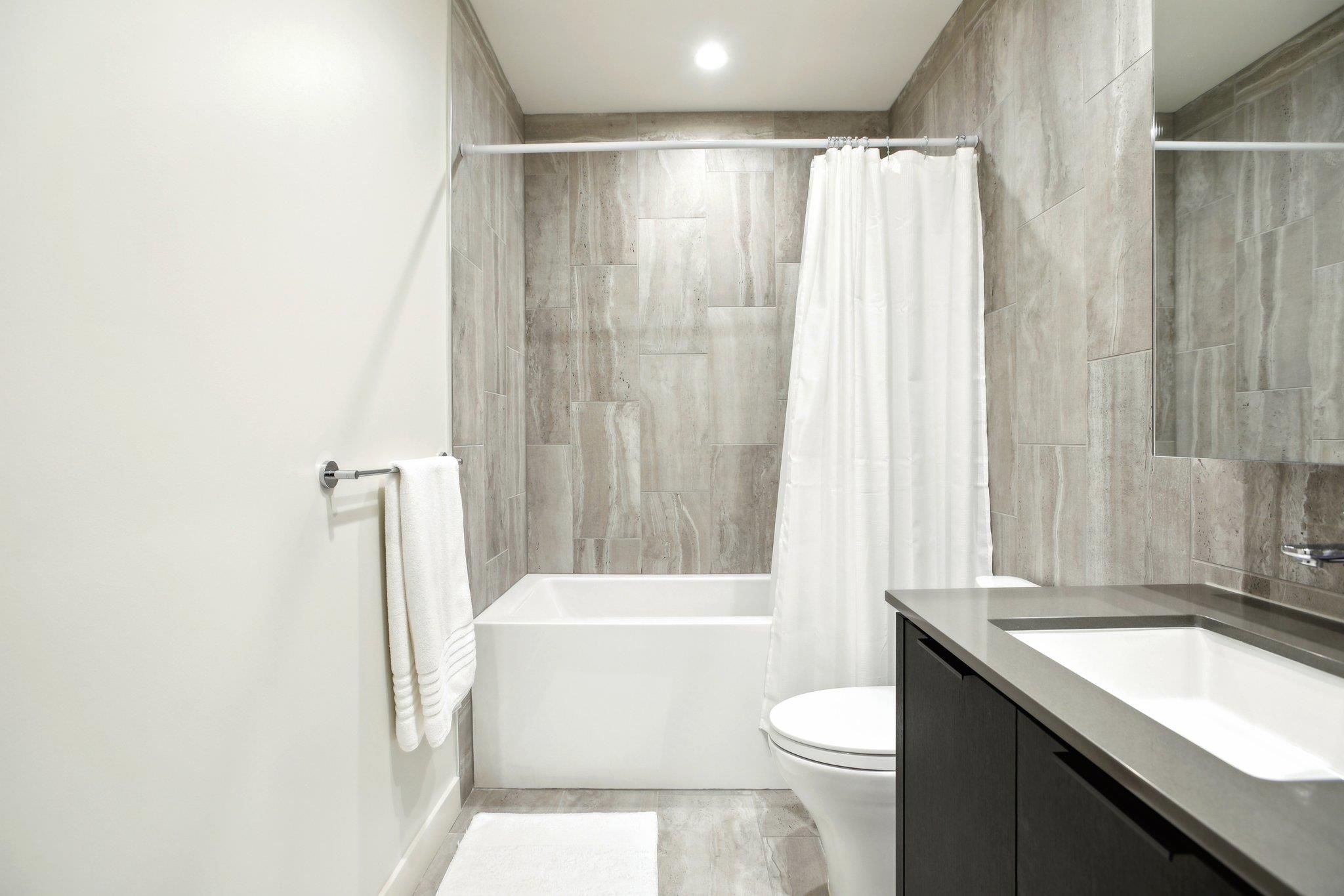 44 East Ave # 2806