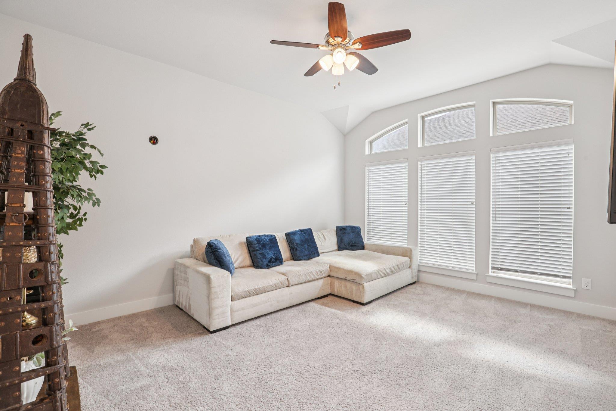 229 Majestic Sage TRL