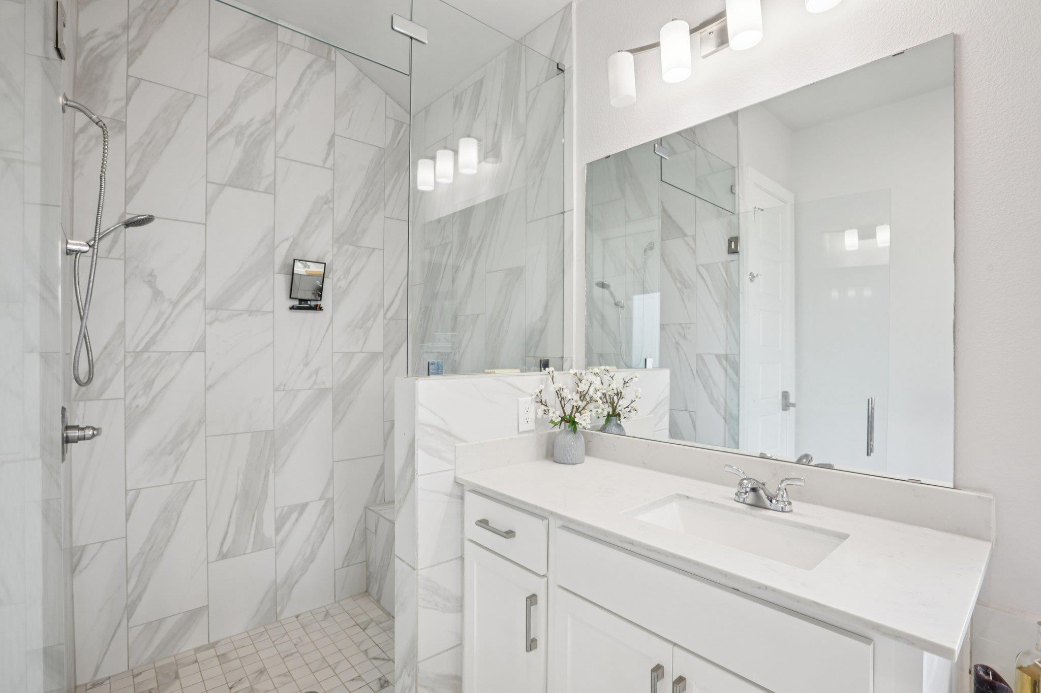 229 Majestic Sage TRL