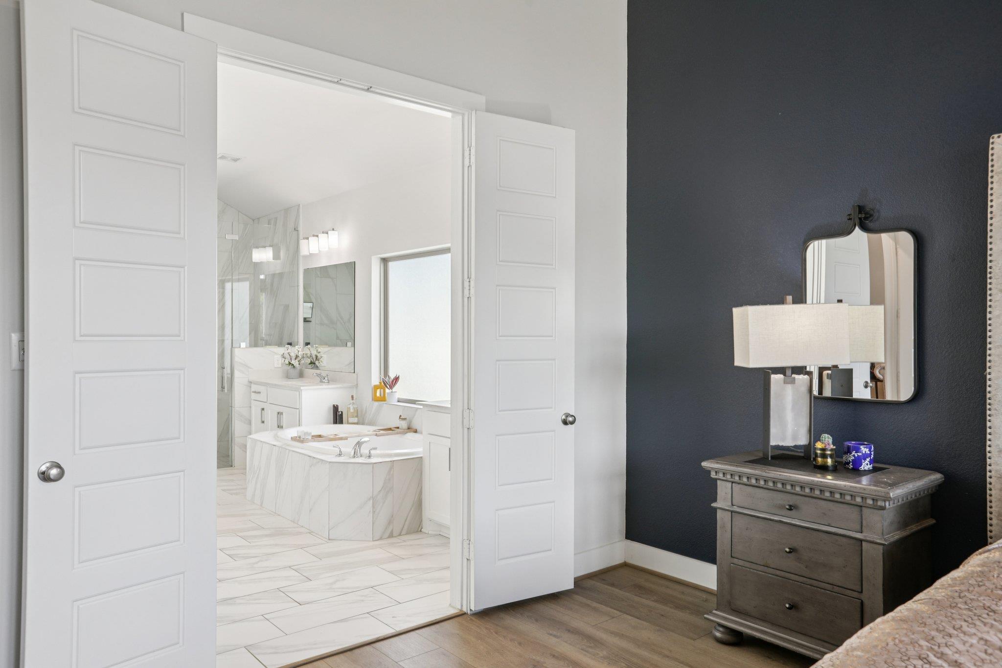 229 Majestic Sage TRL