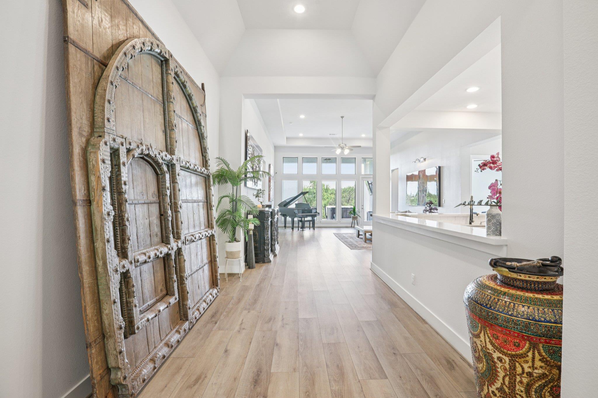 229 Majestic Sage TRL