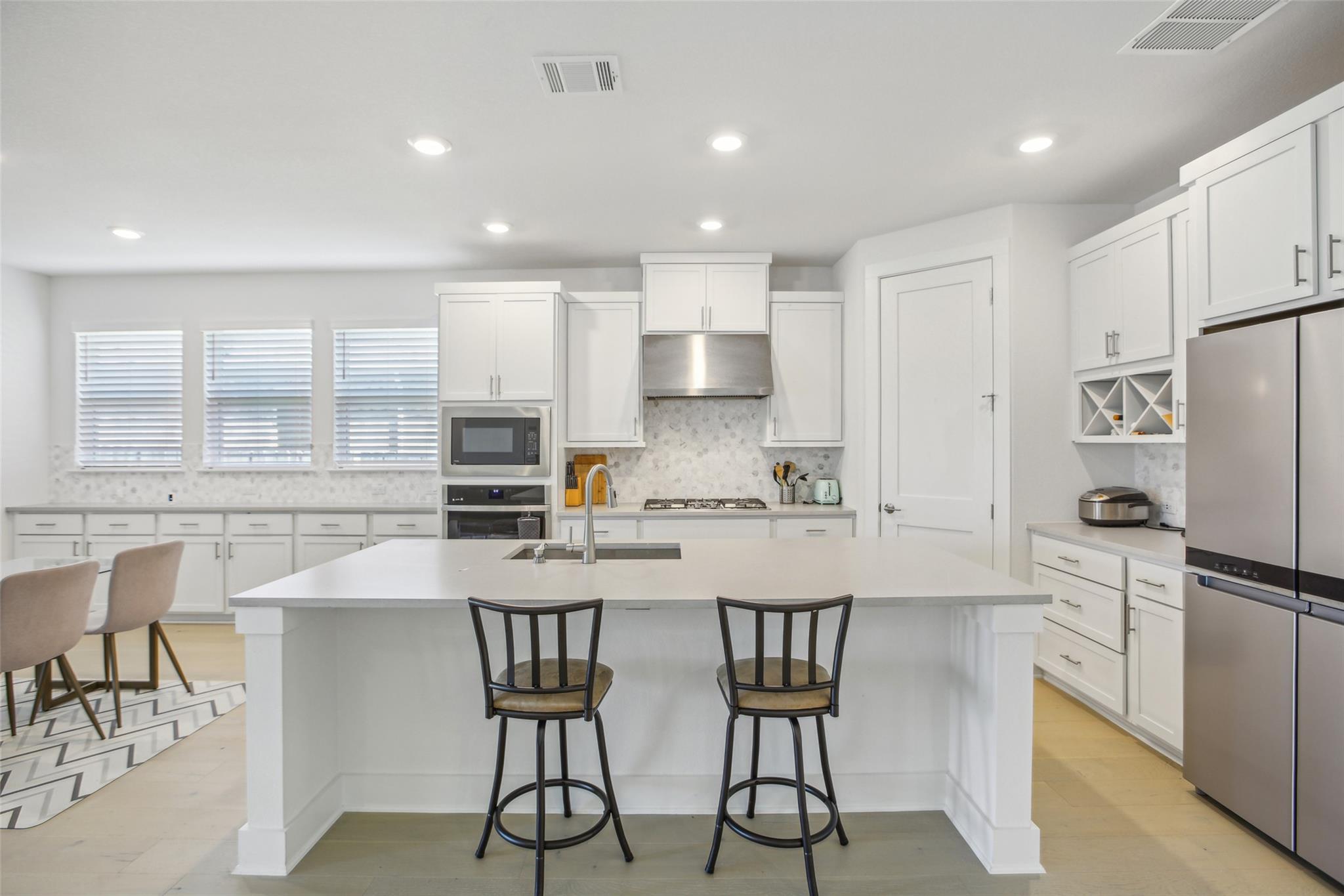 1409 Pink Granite BLVD