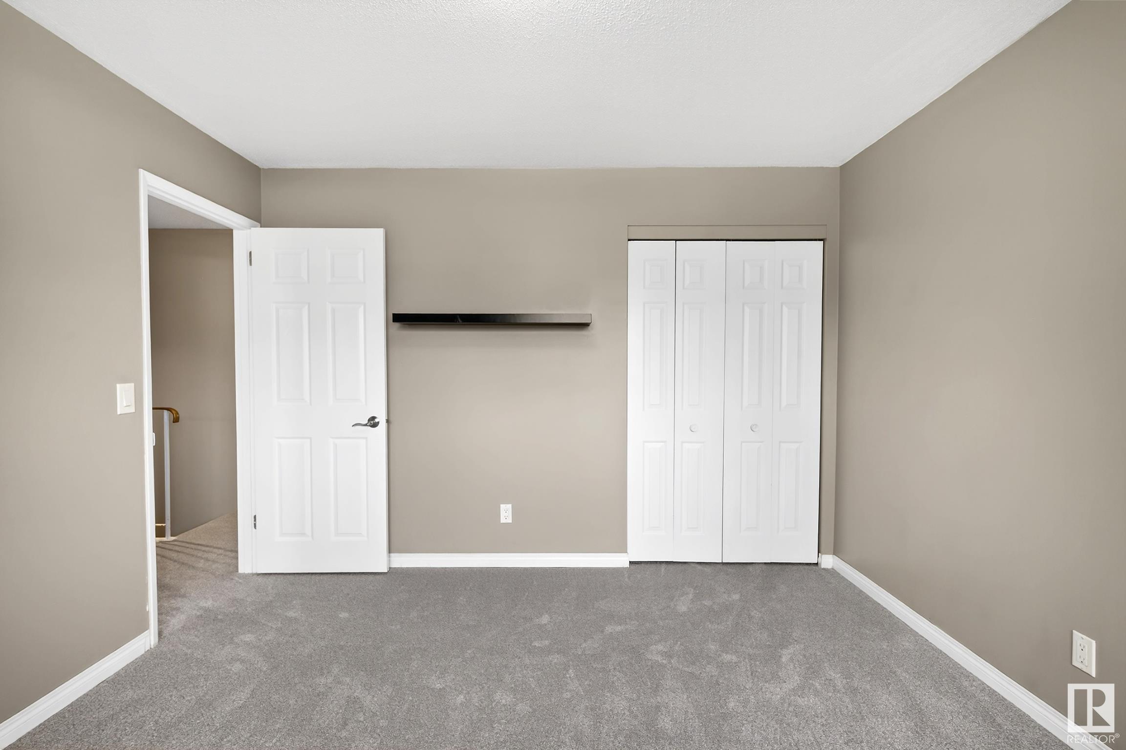 5722 143 AV NW