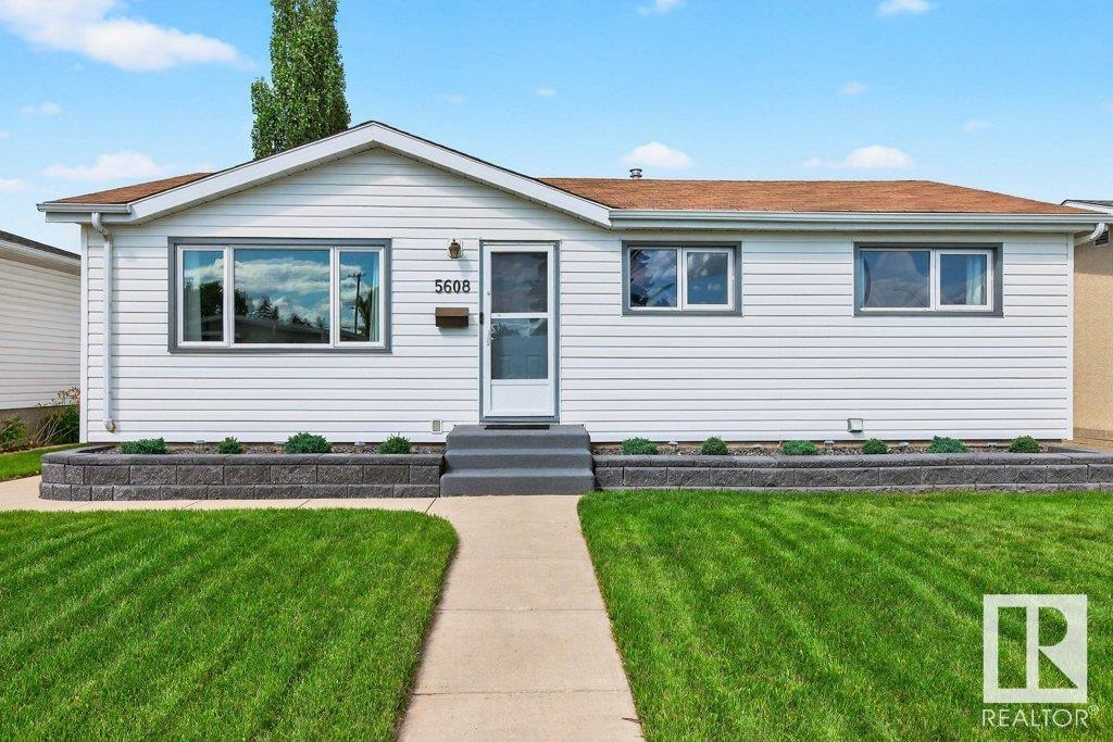 5608 89 AV NW