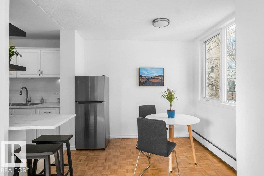 #306 9816 112 ST NW