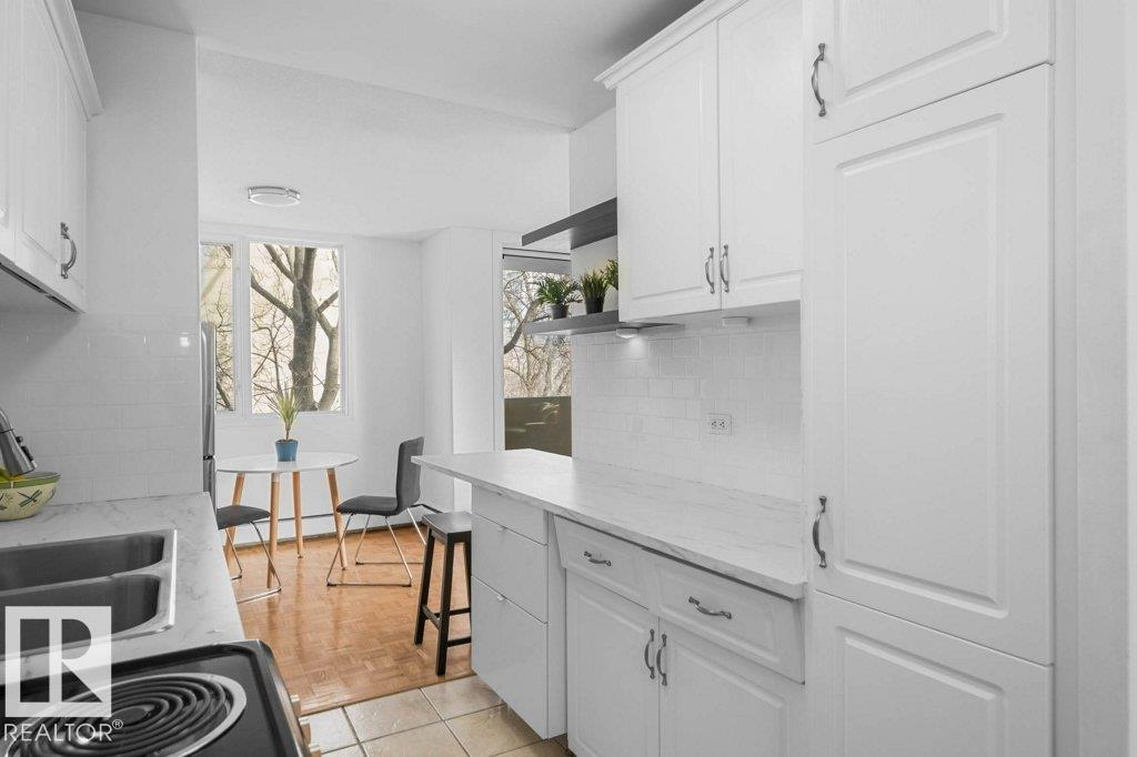#306 9816 112 ST NW