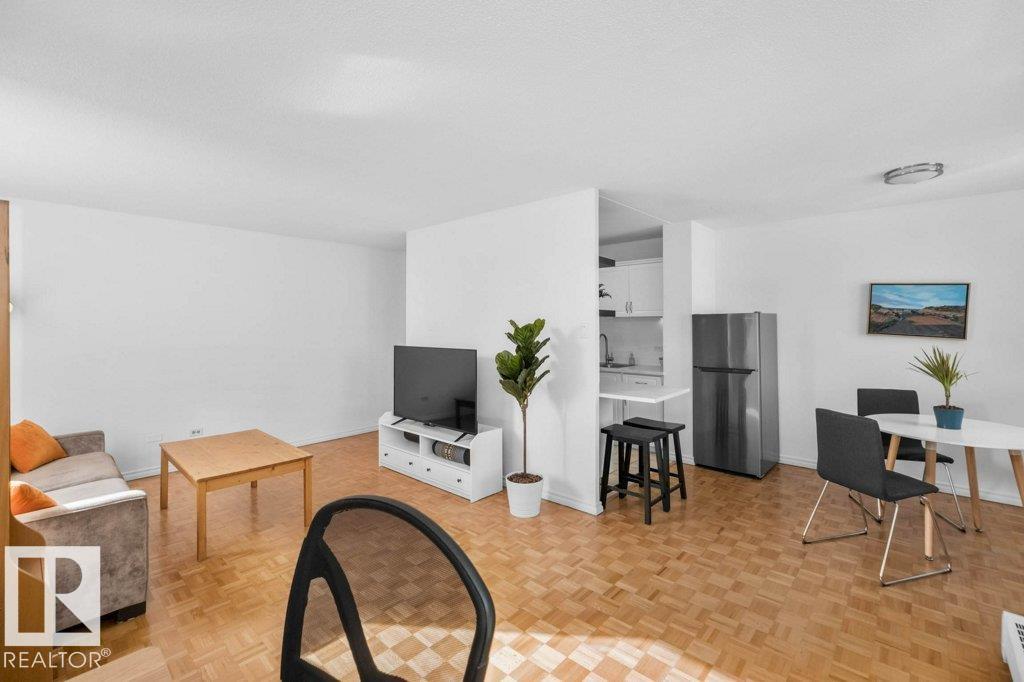 #306 9816 112 ST NW