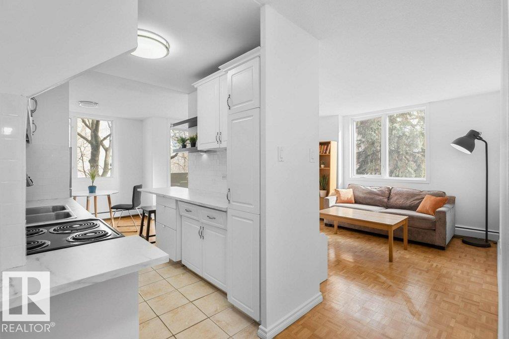 #306 9816 112 ST NW