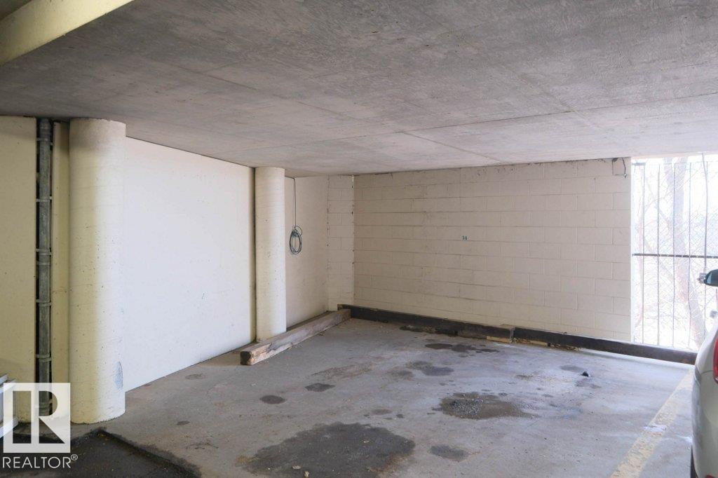 #306 9816 112 ST NW