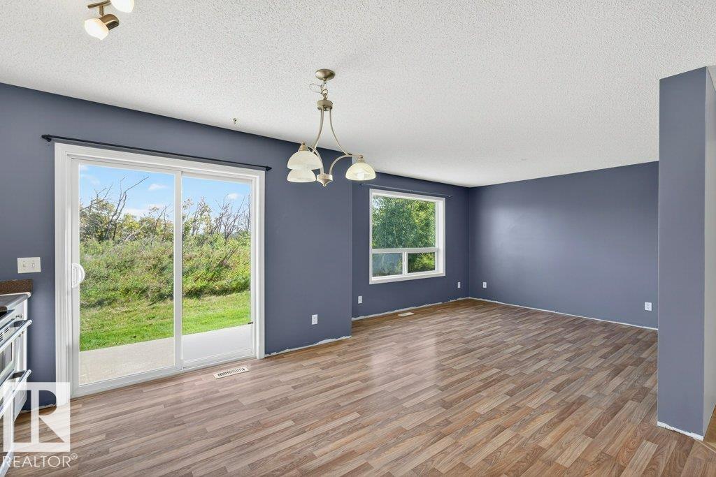 #21 450 HYNDMAN CR NW