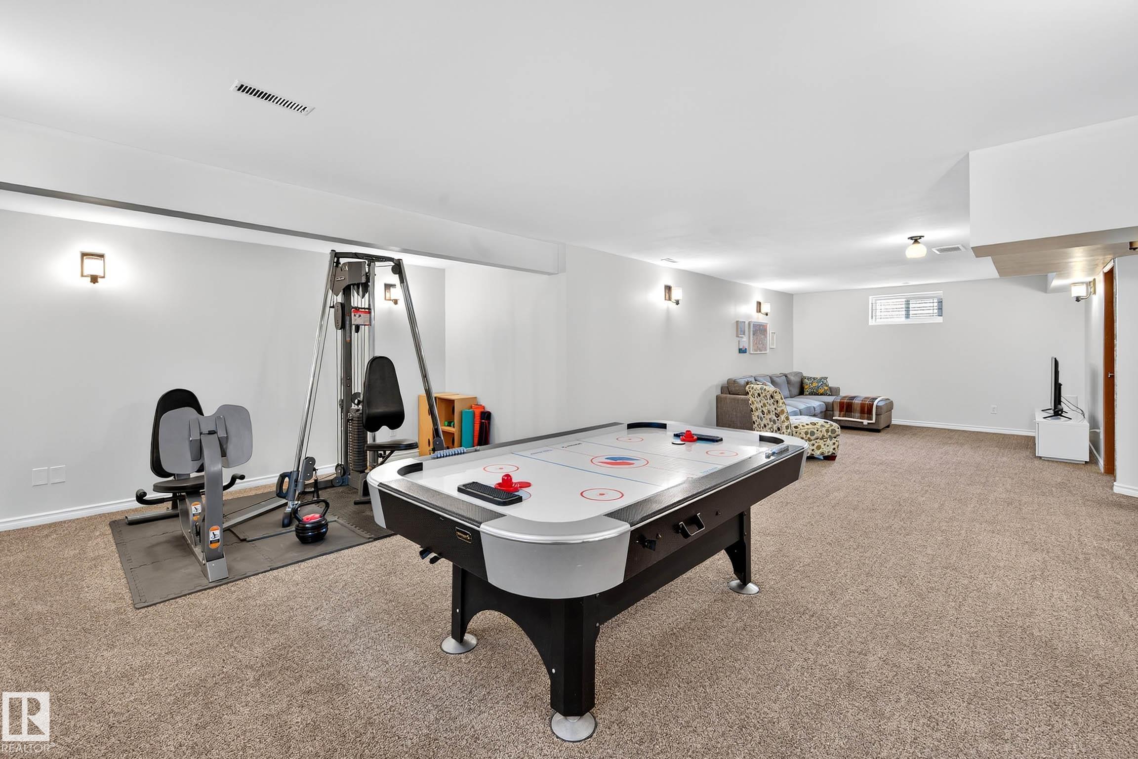 16508 114 ST NW