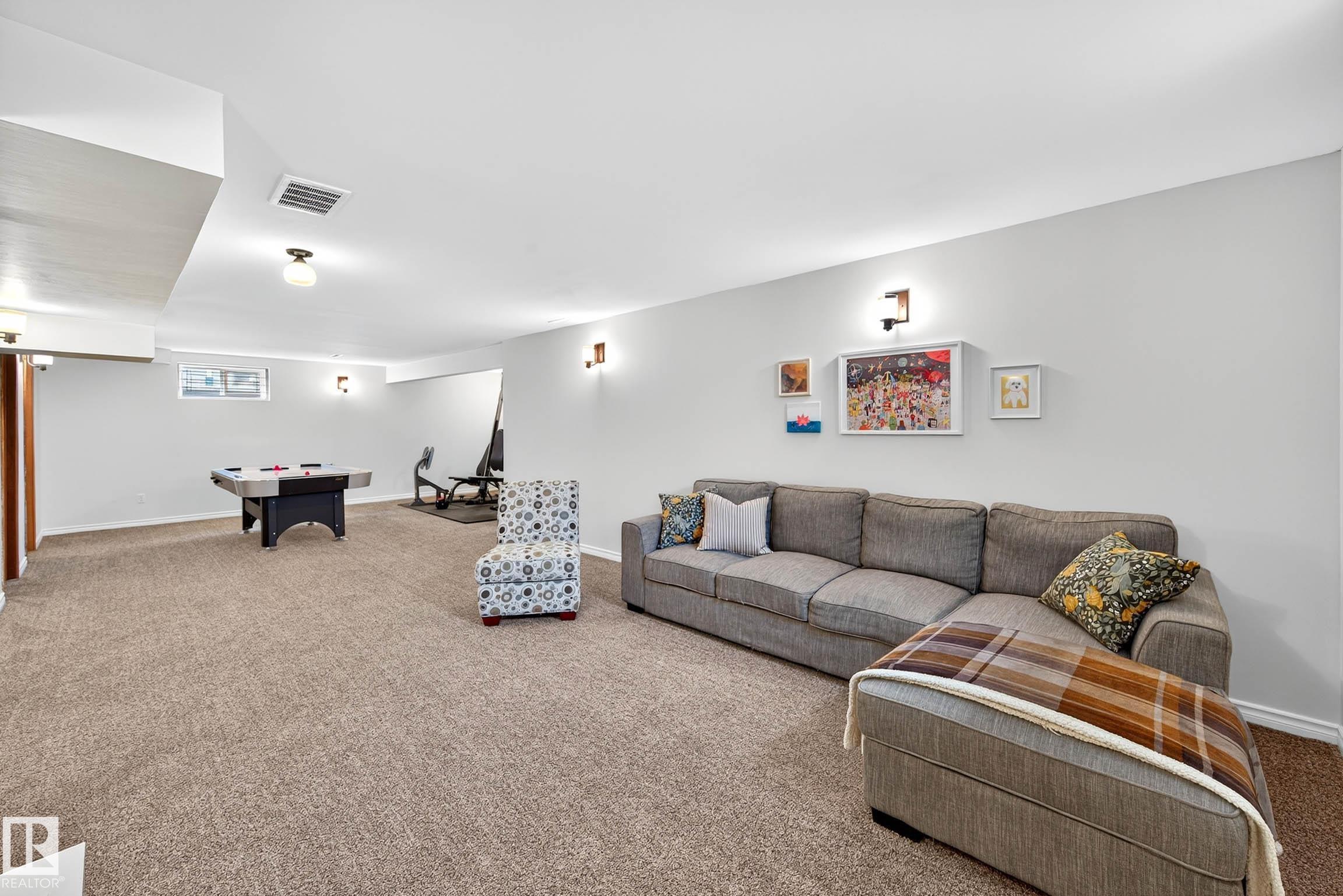 16508 114 ST NW