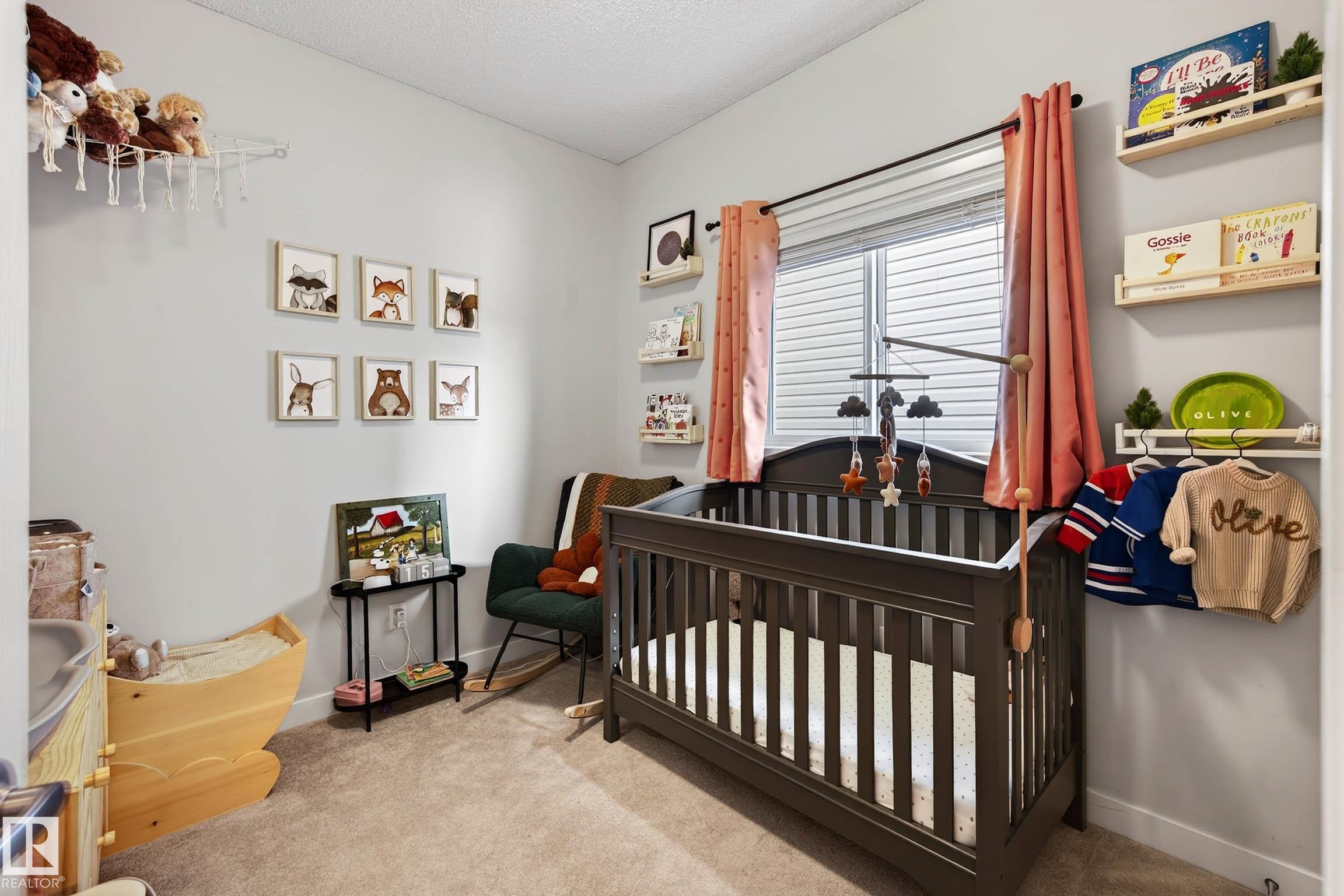 285 MCCONACHIE DR NW