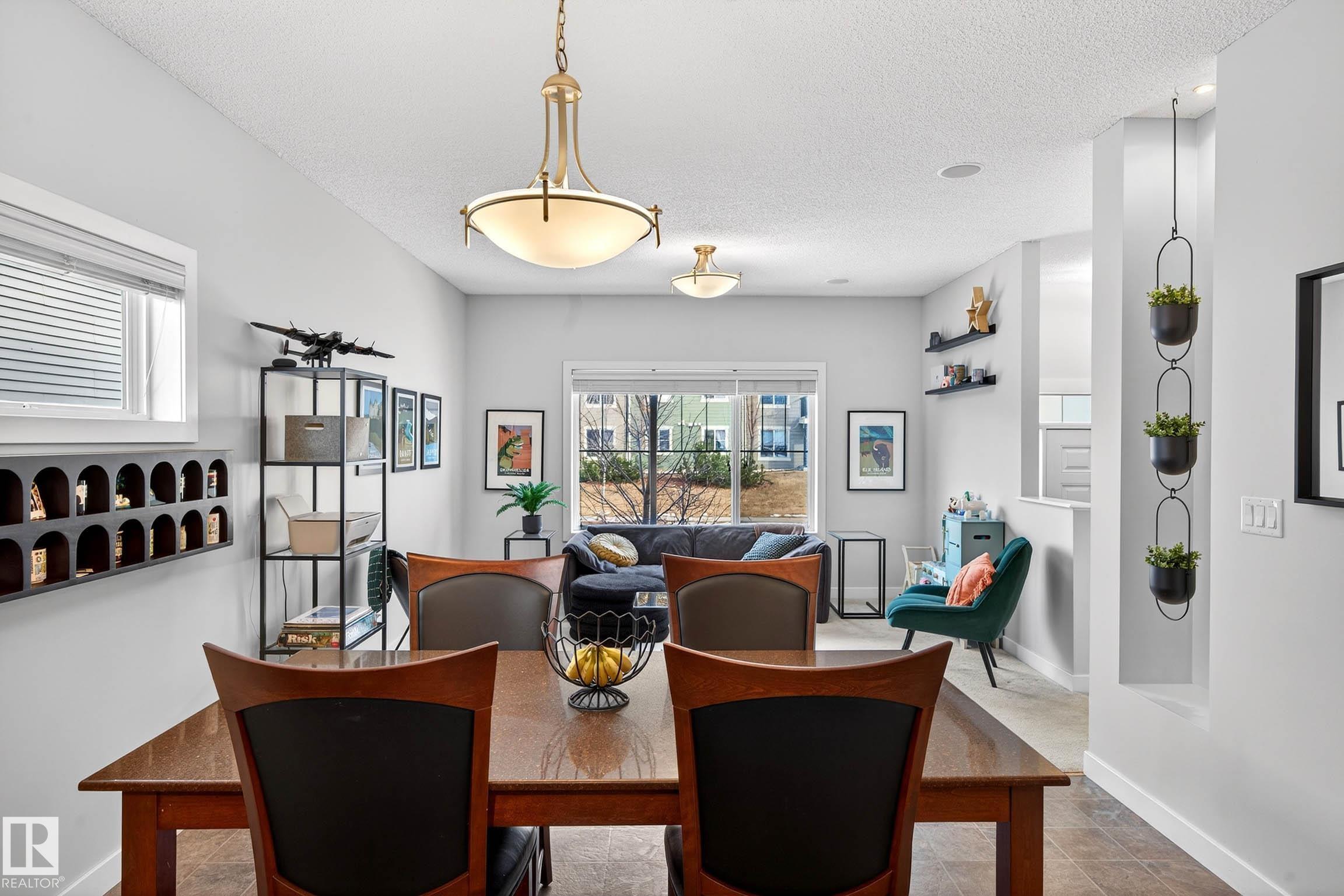 285 MCCONACHIE DR NW