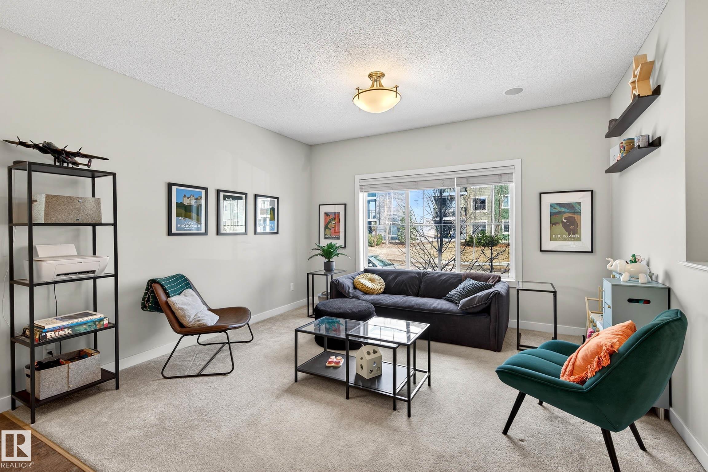 285 MCCONACHIE DR NW