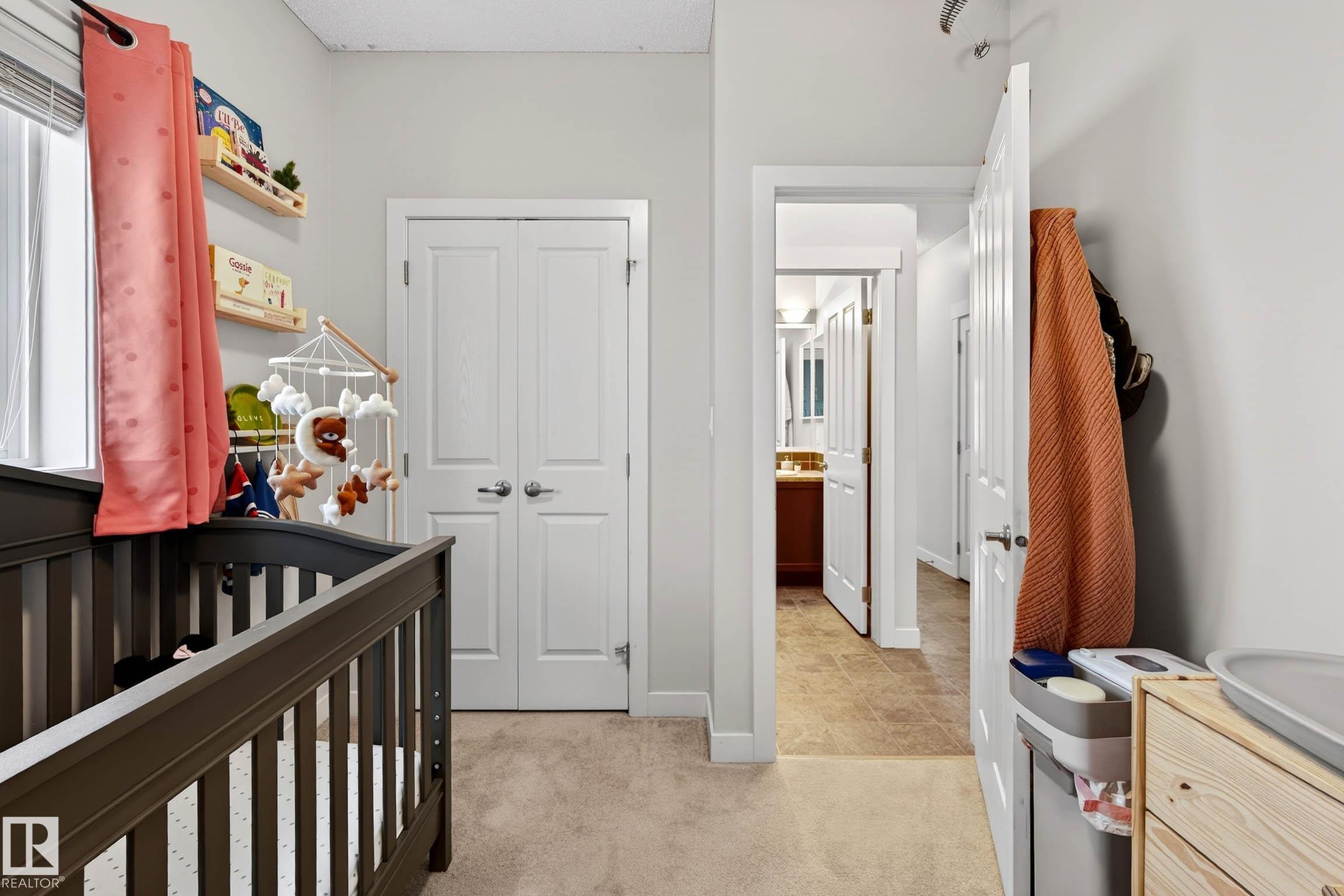 285 MCCONACHIE DR NW