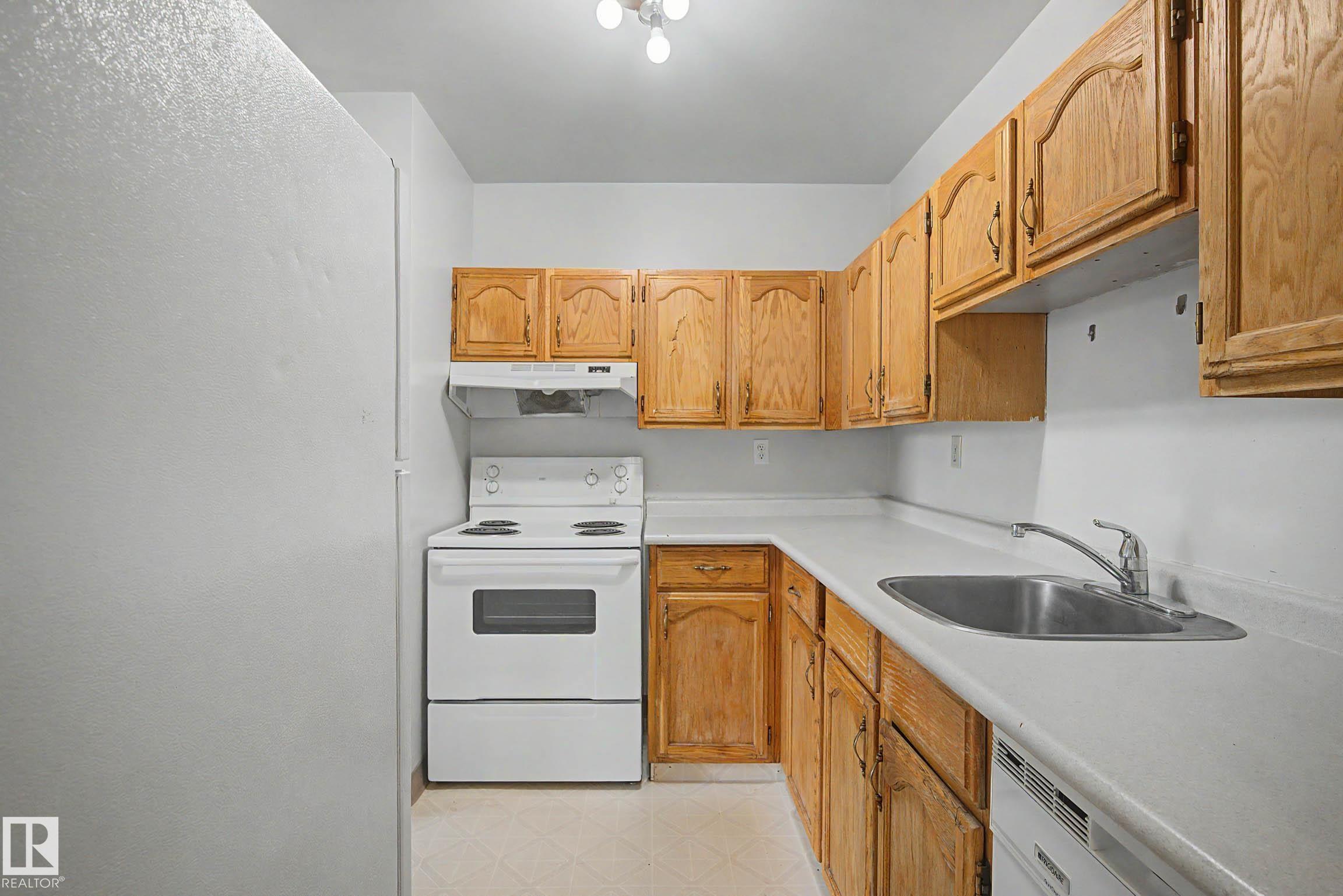 #608 10125 109 ST NW