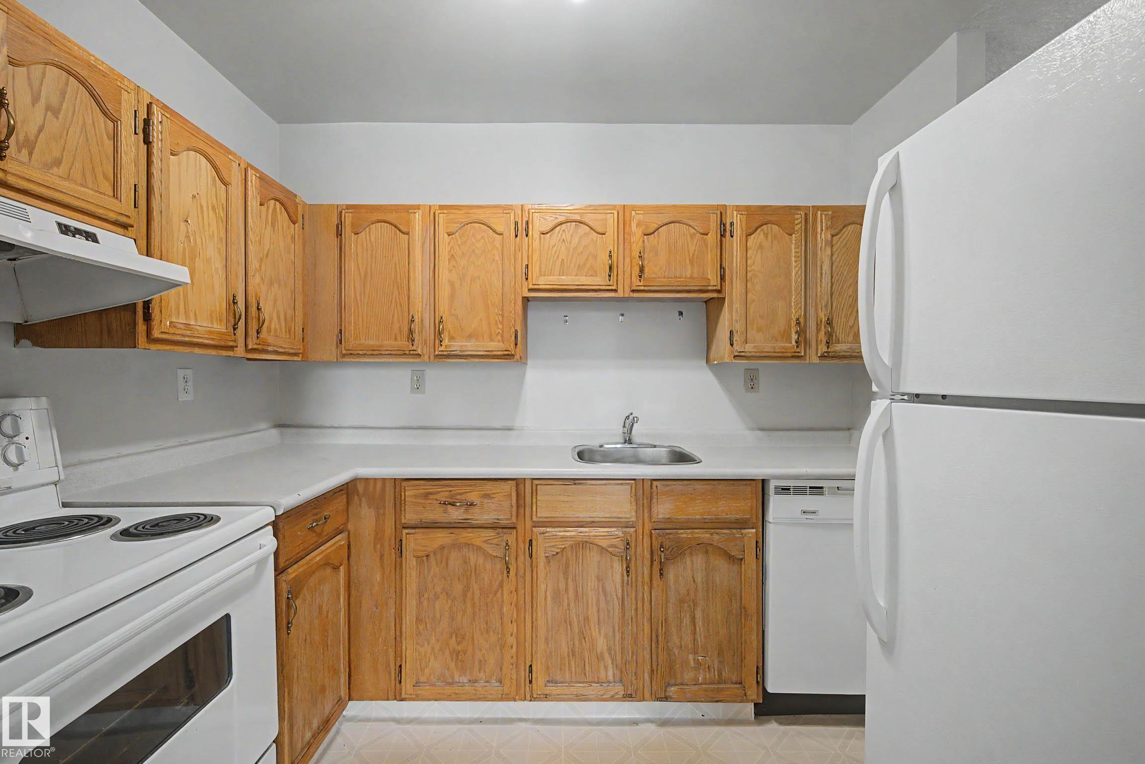 #608 10125 109 ST NW