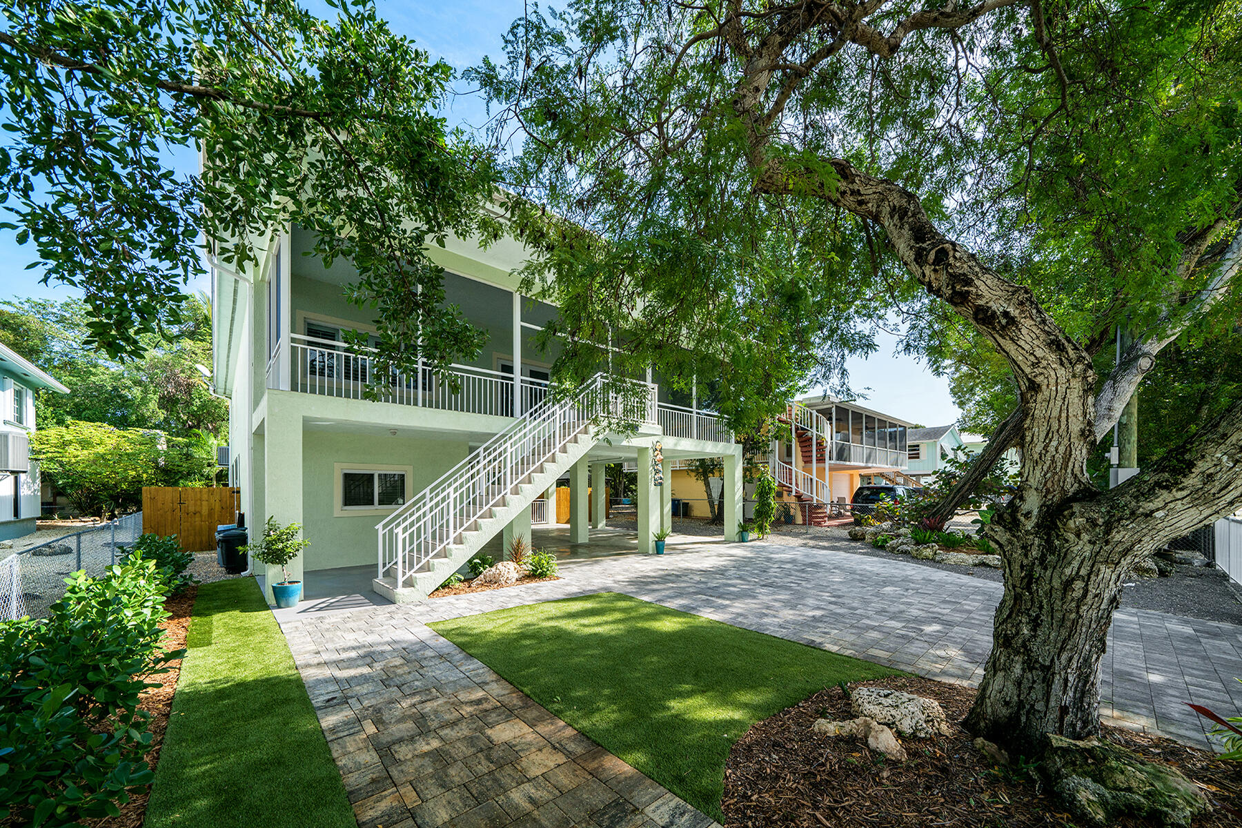 774 Bostwick Drive