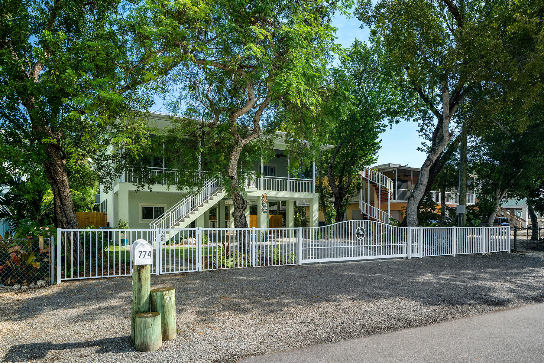 774 Bostwick Drive