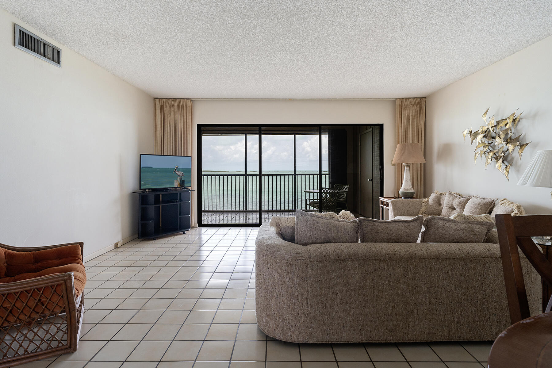 96000 Overseas Highway Unit: X52