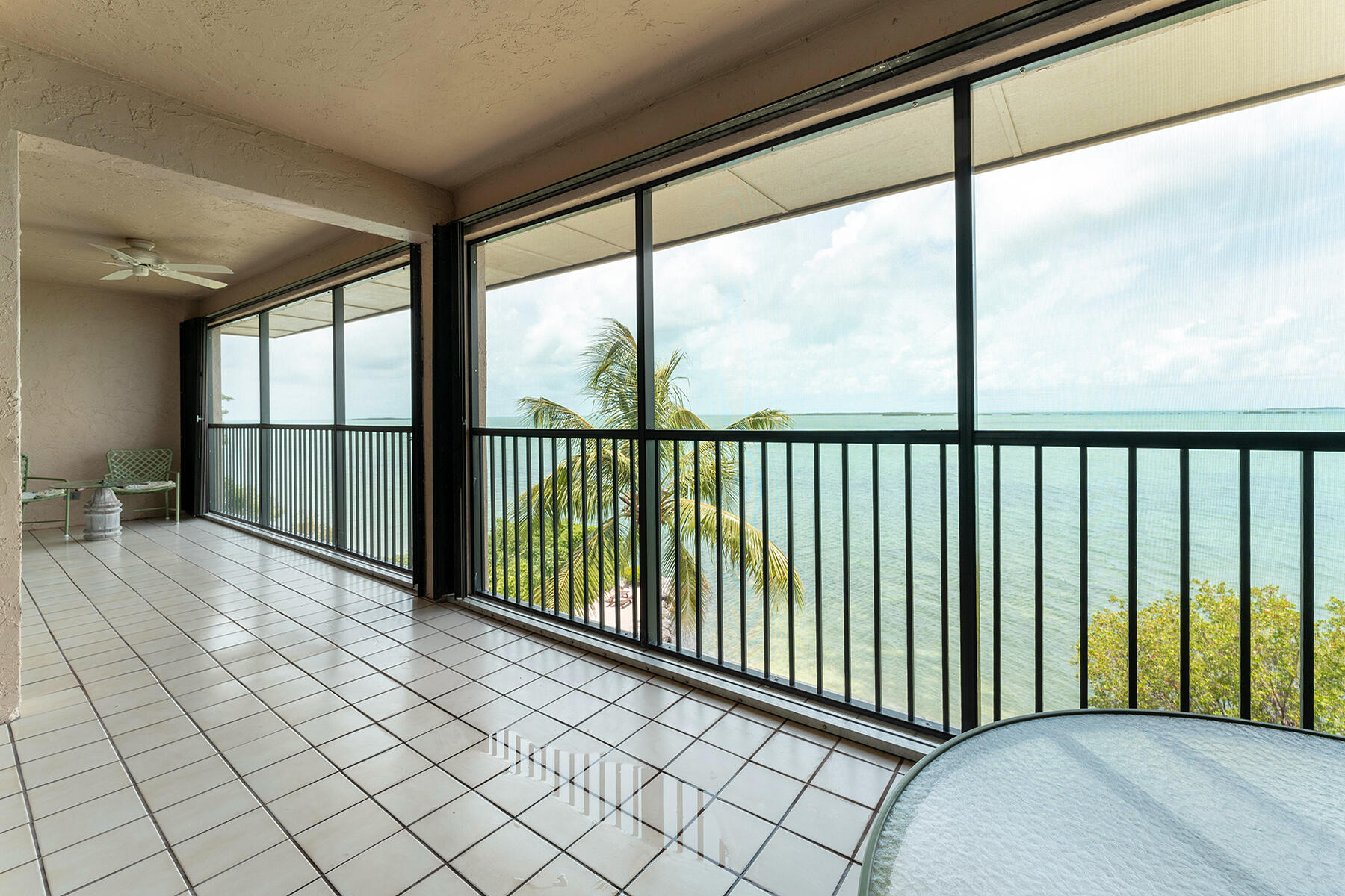 96000 Overseas Highway Unit: X52