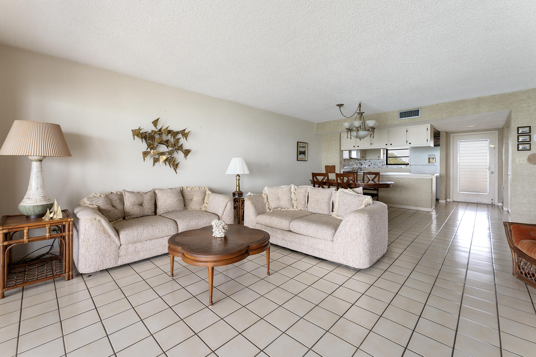 96000 Overseas Highway Unit: X52