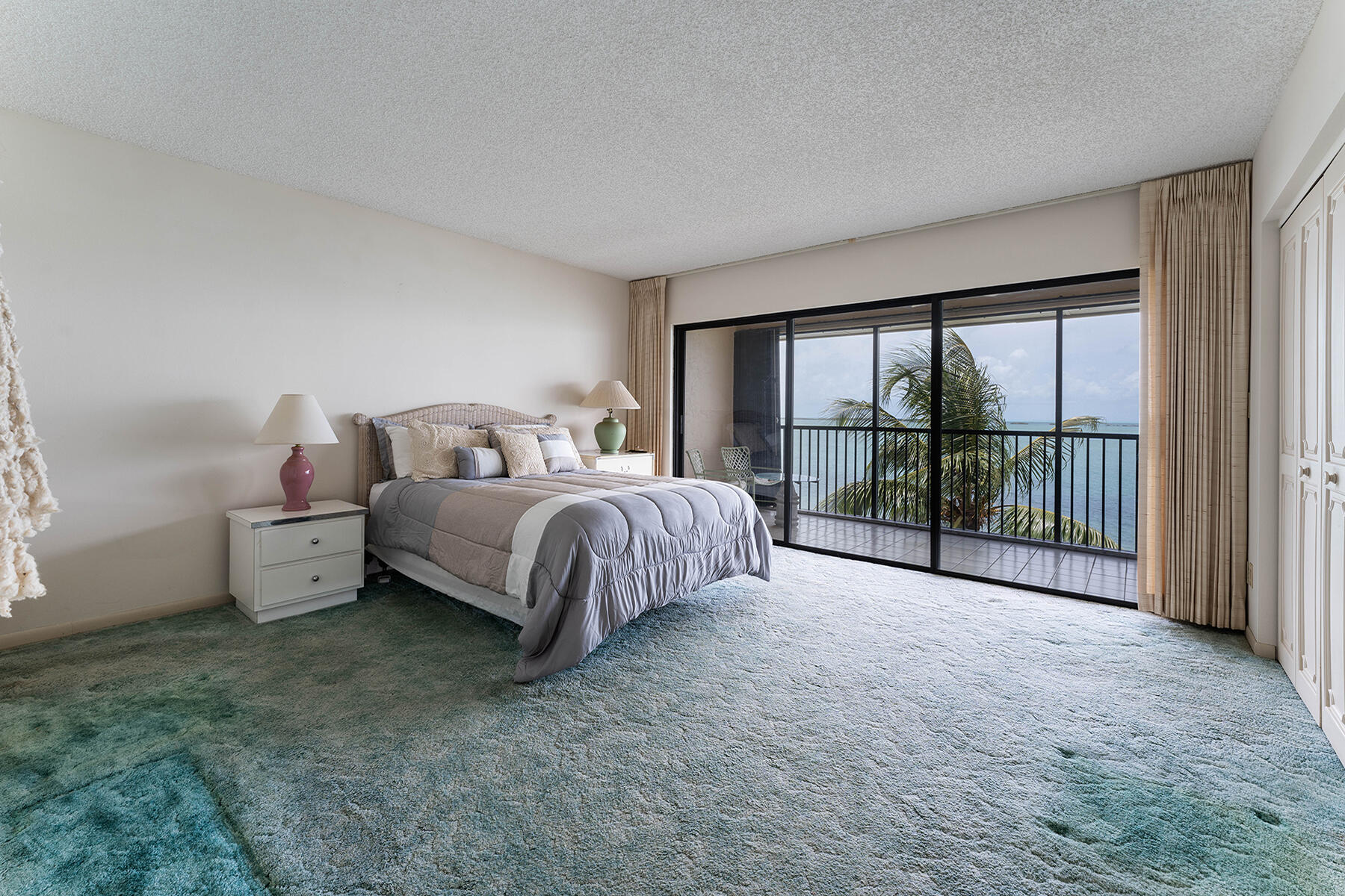 96000 Overseas Highway Unit: X52