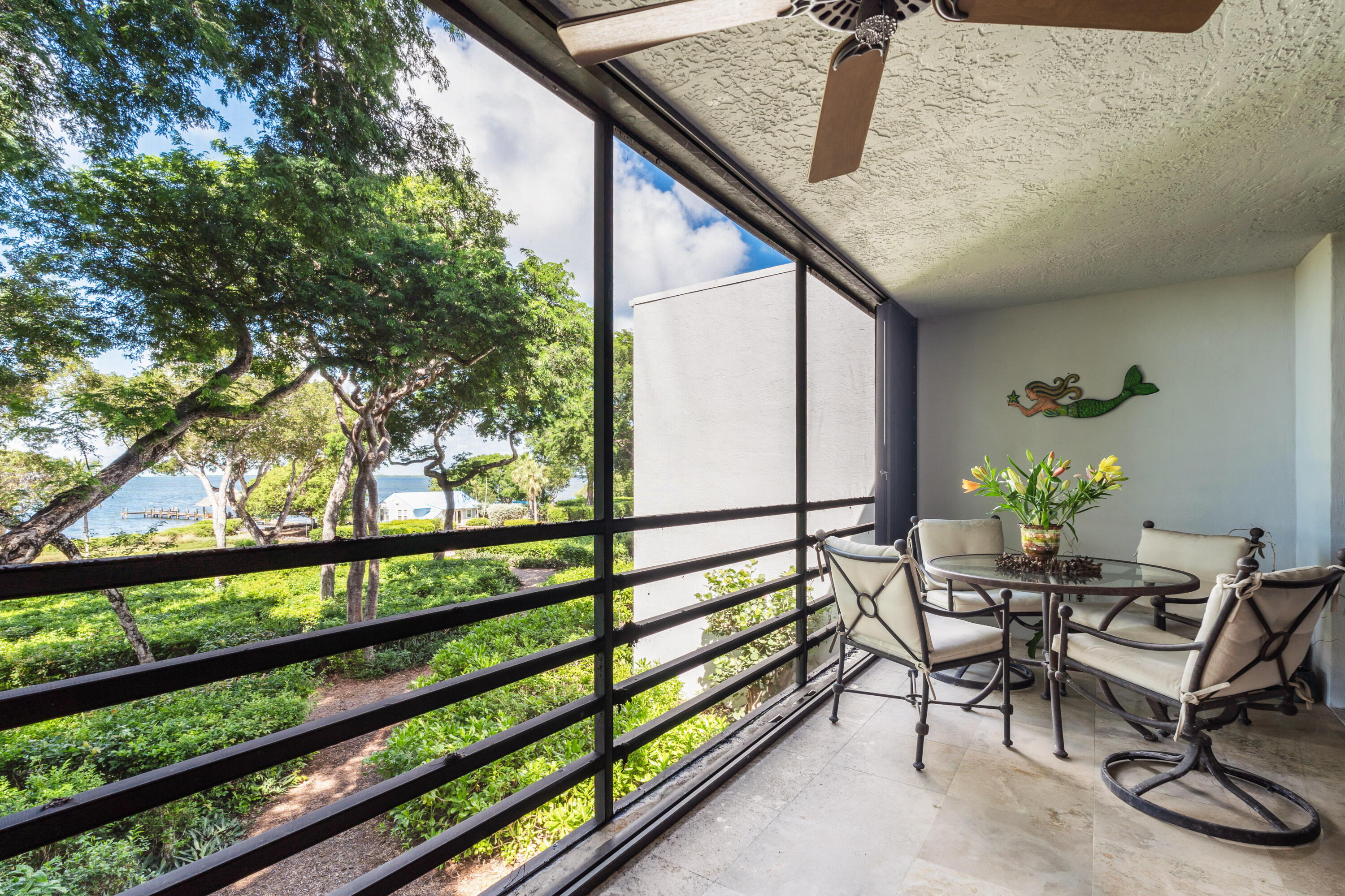 204 Sanctuary Drive Unit: 204