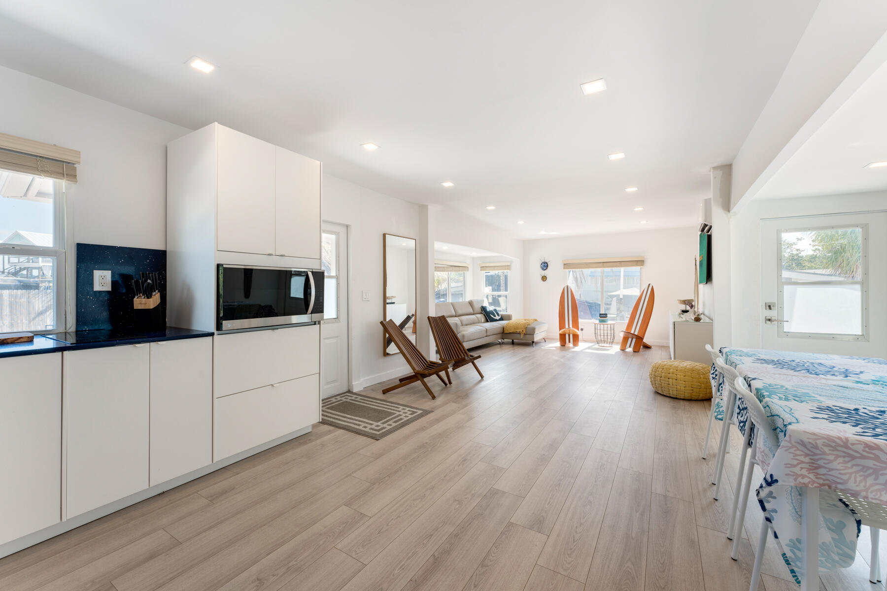 1404 Suffolk Circle