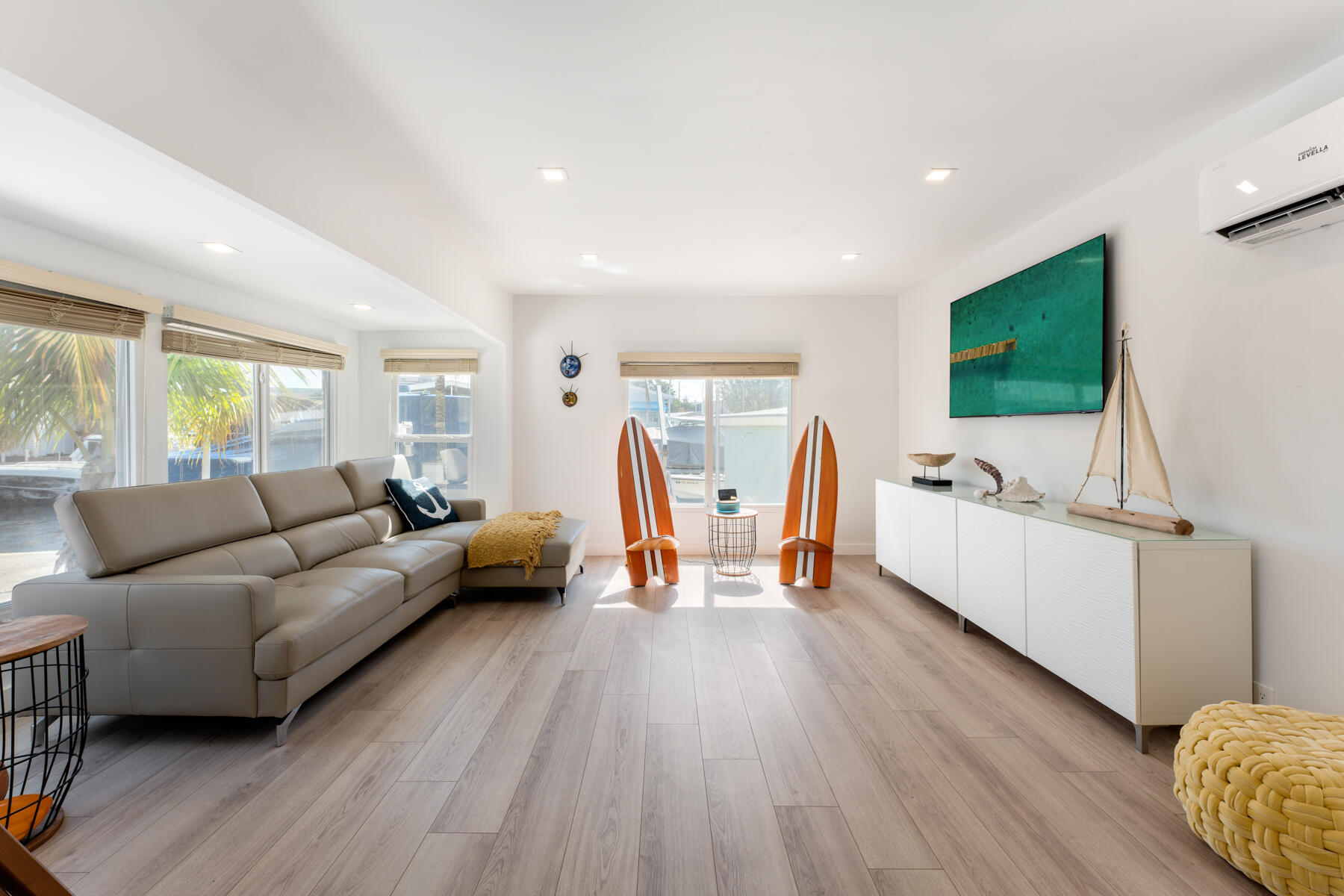 1404 Suffolk Circle