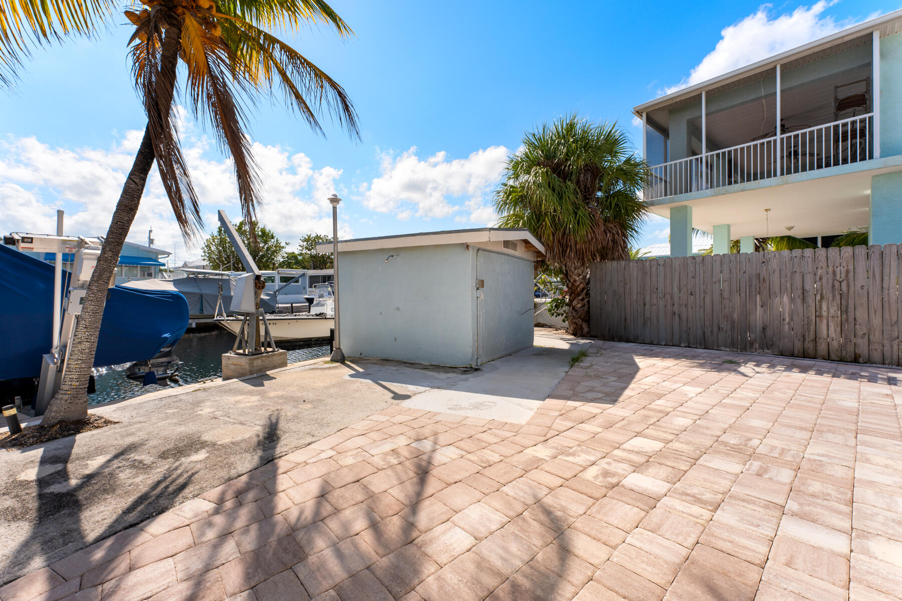 1404 Suffolk Circle