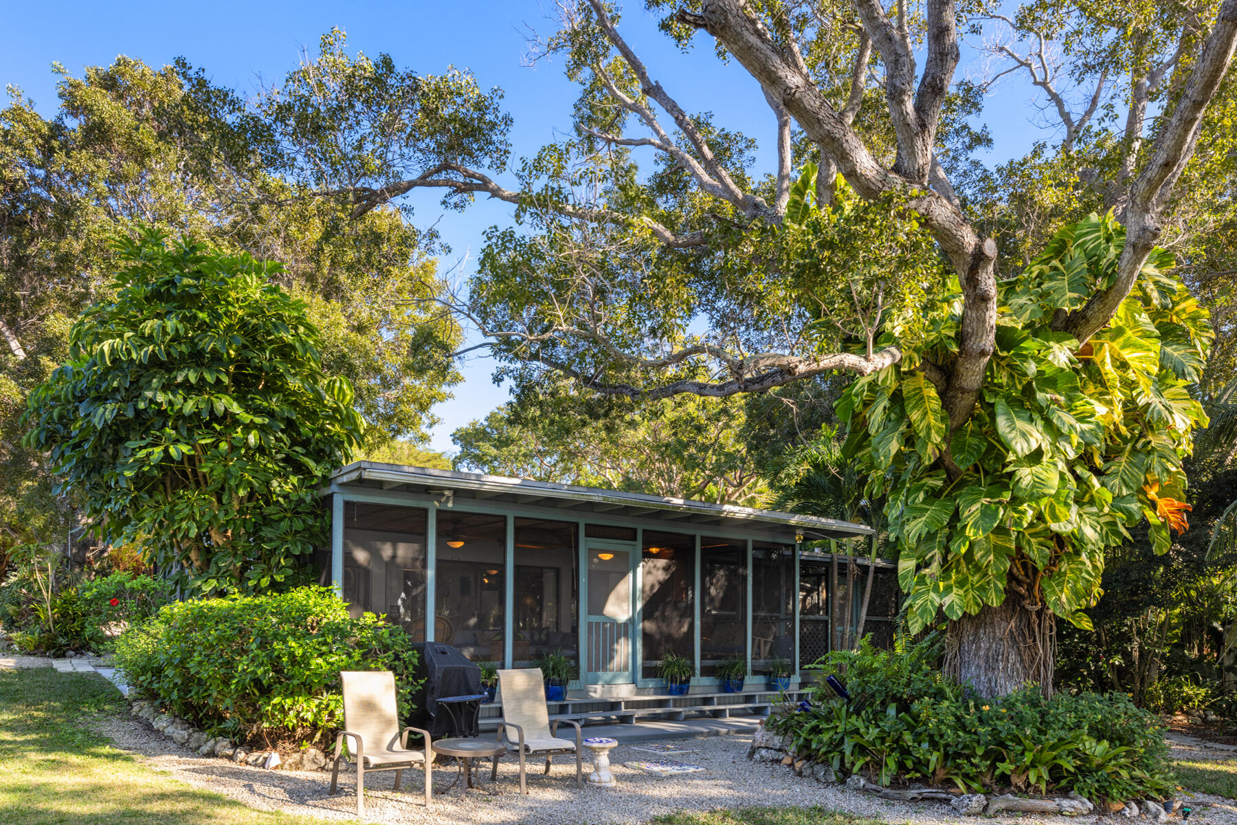 11 Bay Road
