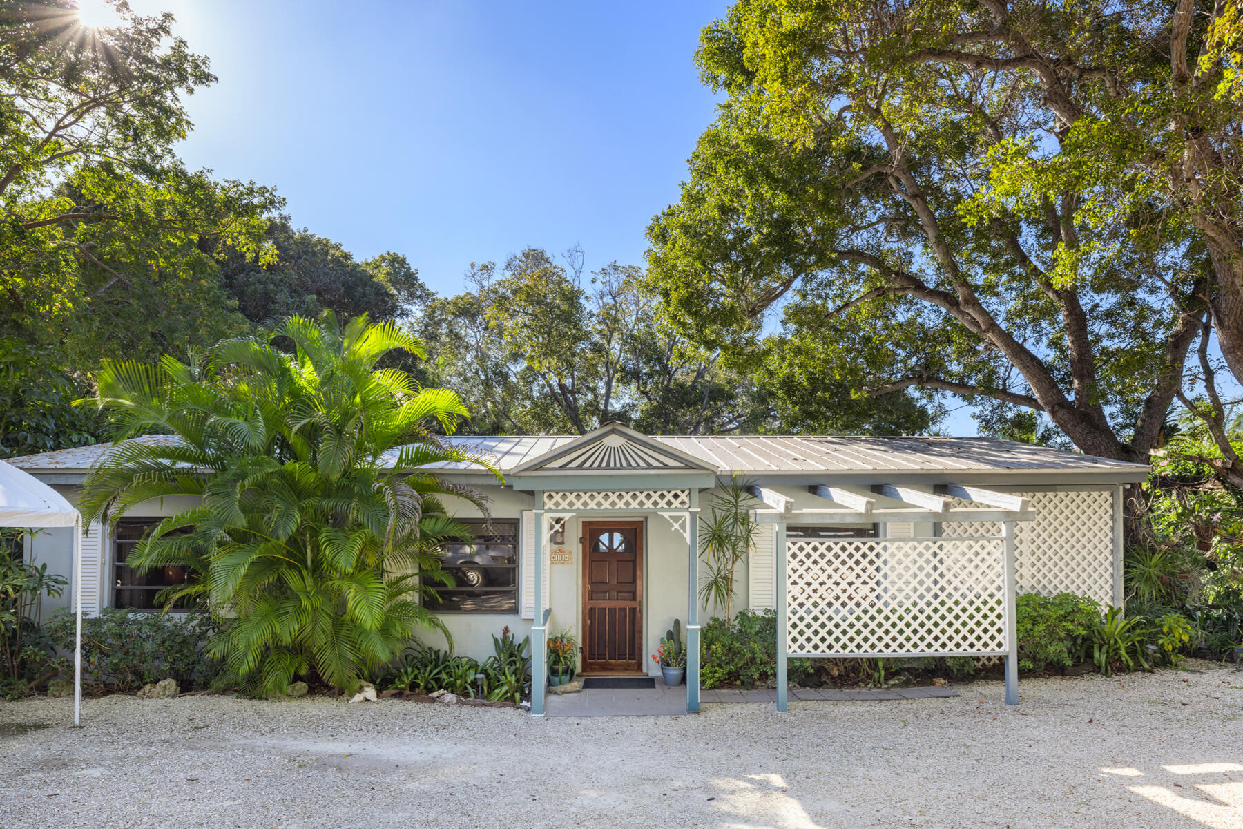 11 Bay Road